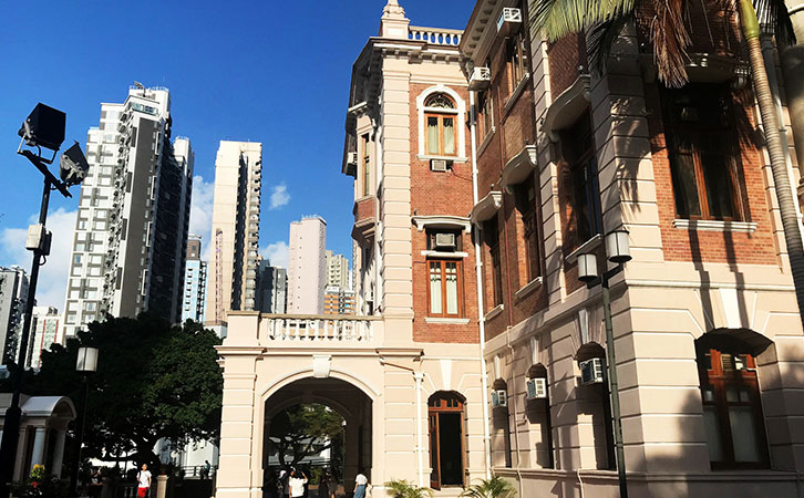 真的要在香港連續(xù)住滿七年，才能申請(qǐng)香港永久居民？