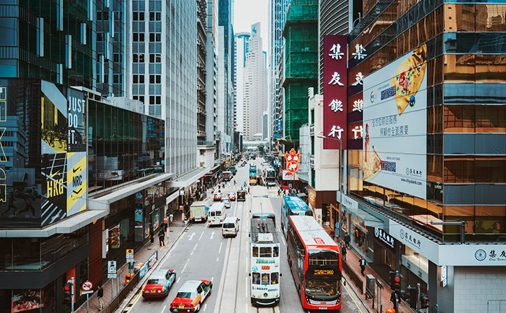 60后女企業(yè)家獲批香港專才來(lái)港經(jīng)商，開(kāi)啟人生新篇章！