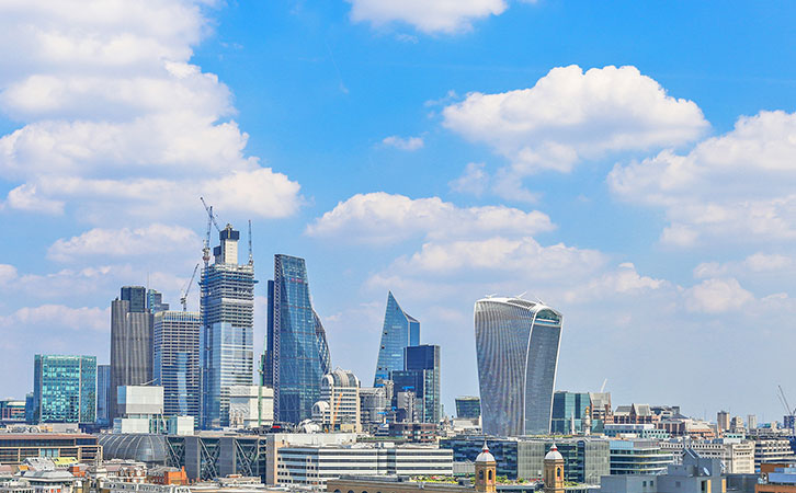 “全球第五大移民輸入國”英國，近一年簽證獲批量飆升35%！